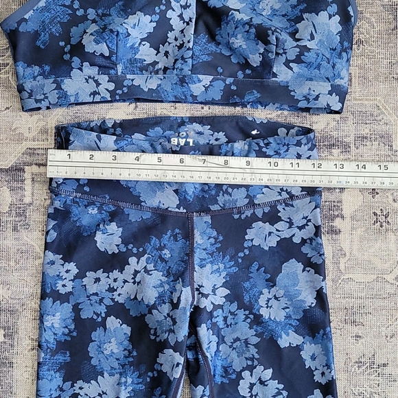 Never Worn 2 PC Yoga Set - Picture 4 of 11